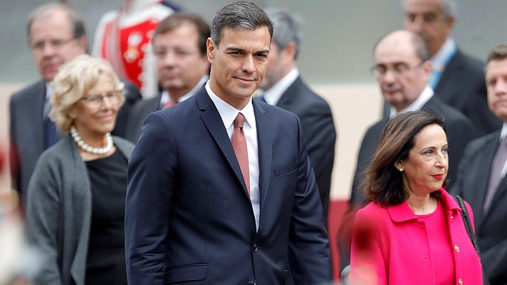Especiales informativos - Pedro Sánchez, recibido con pitos y abucheos en el desfile del 12-O