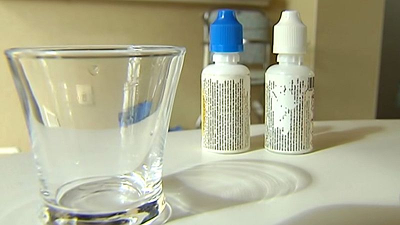 La Generalitat abre un expediente por la charla de un curandero que asegura curar el autismo con una sustancia ilegal