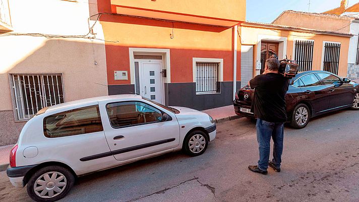 Telediario 1 - Herida grave una mujer tras ser agredida presuntamente por su marido en Molina de Segura