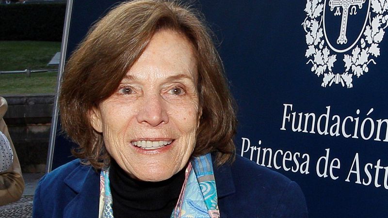 Sylvia Earle: "El plástico no es malo en sí, lo malo es lo que hacemos con él" - Premios Princesa de Asturias | Ver