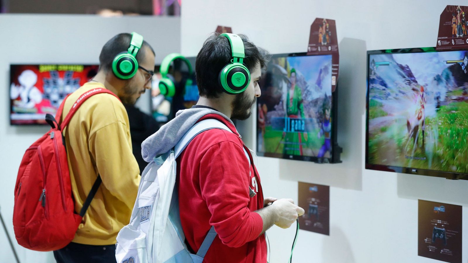 Este viernes arrancan las competiciones deportivas en la feria de videojuegos Madrid Games Week. Más allá de los "eSports" y de los grandes lanzamientos, nos hemos querido fijar en las producciones más pequeñas, las de los estudios independientes que