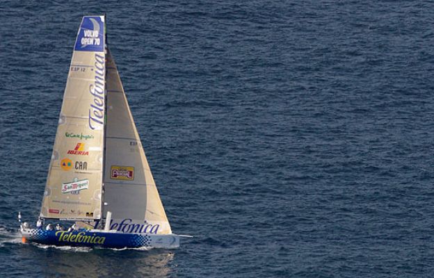  - El 'Telefónica Azul', al frente