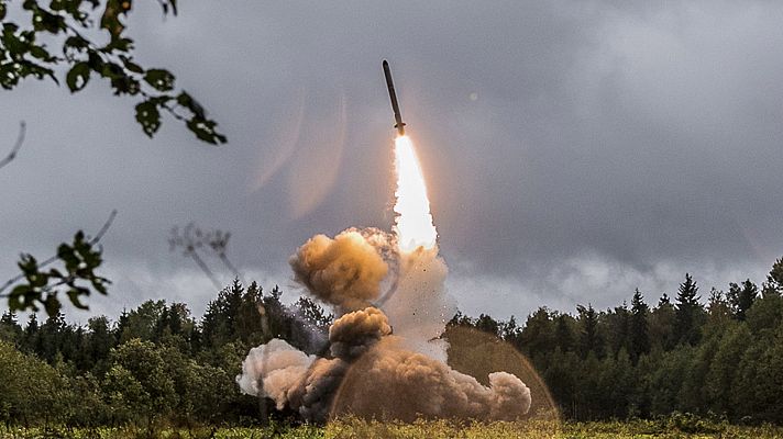 Telediario 1 - Trump retira a su país del tratado de armas nucleares intermedias