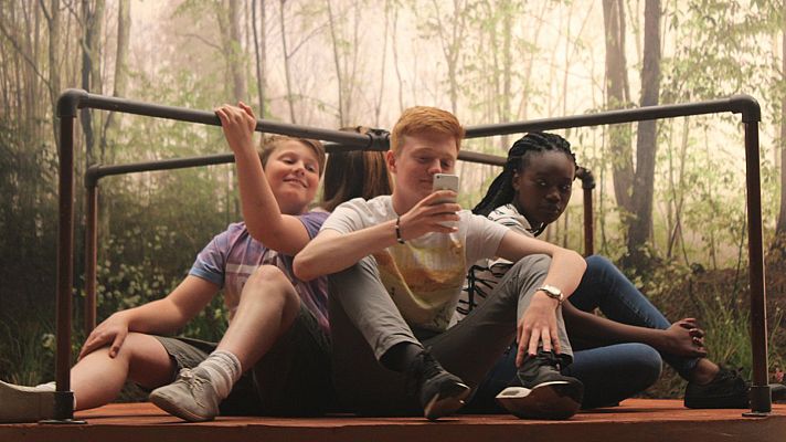 Documenta2 - La aventura de crecer: Adolescentes