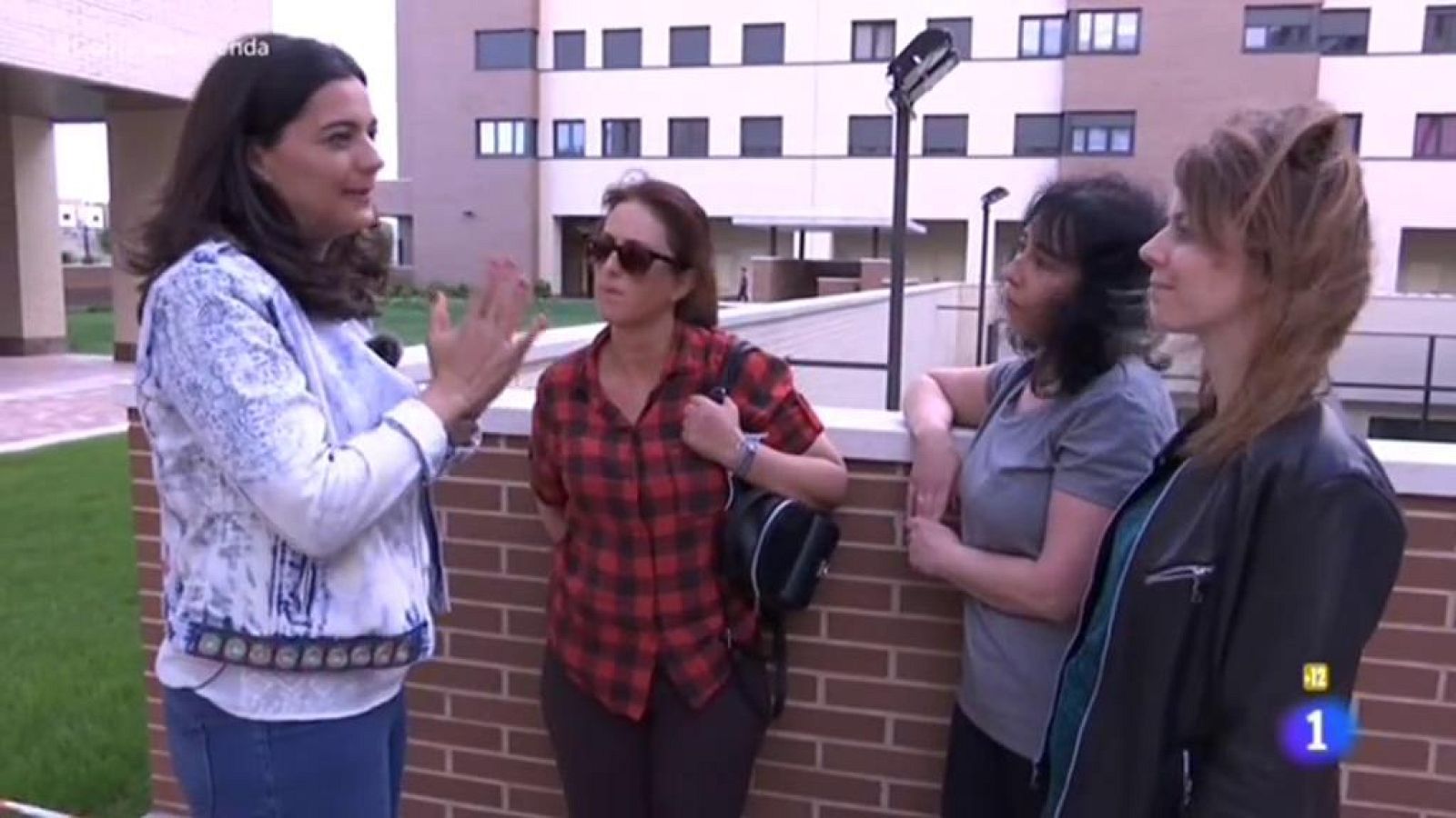 Comando Actualidad - España en venta - El boom del alquiler turístico dispara los precios y comprar o alquilar es cada vez más caro, sobre todo en las grandes ciudades