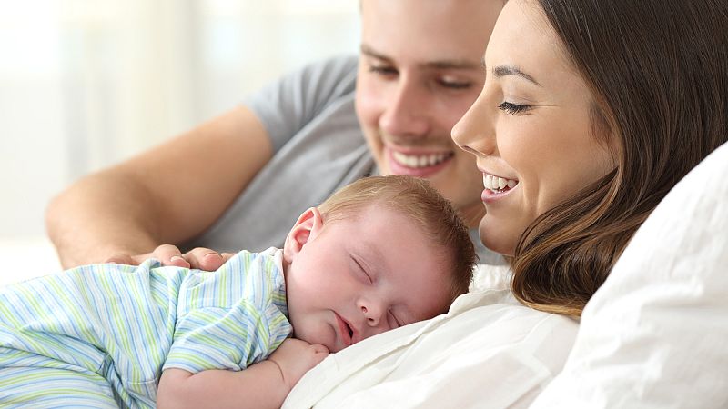 El TC no ve discriminatorio que el permiso del padre sea inferior al de la madre