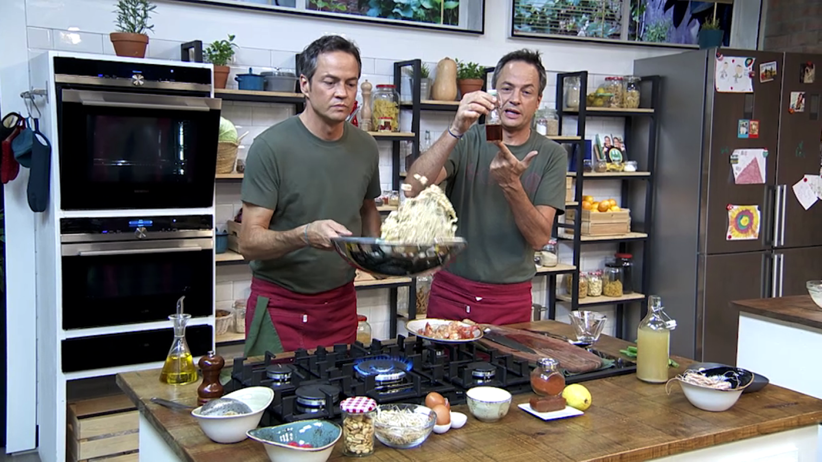 Torres en la cocina - Pad Thai. Tarta de queso - ver ahora