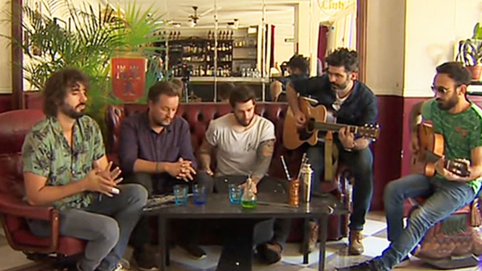 Izal presenta su "Gira Autoterapia", viaje marcado por los grandes escenarios | Ver