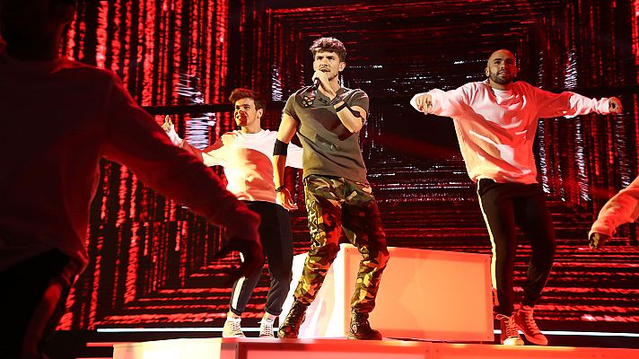 OT 2018 - Carlos canta "Tip Toe"