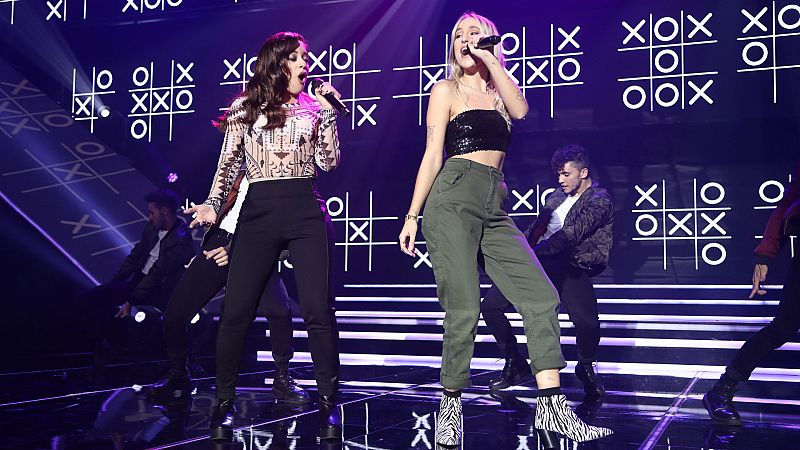 OT 2018 - Mara y Noelia cantan "Ex's & Oh's" en la gala 5
