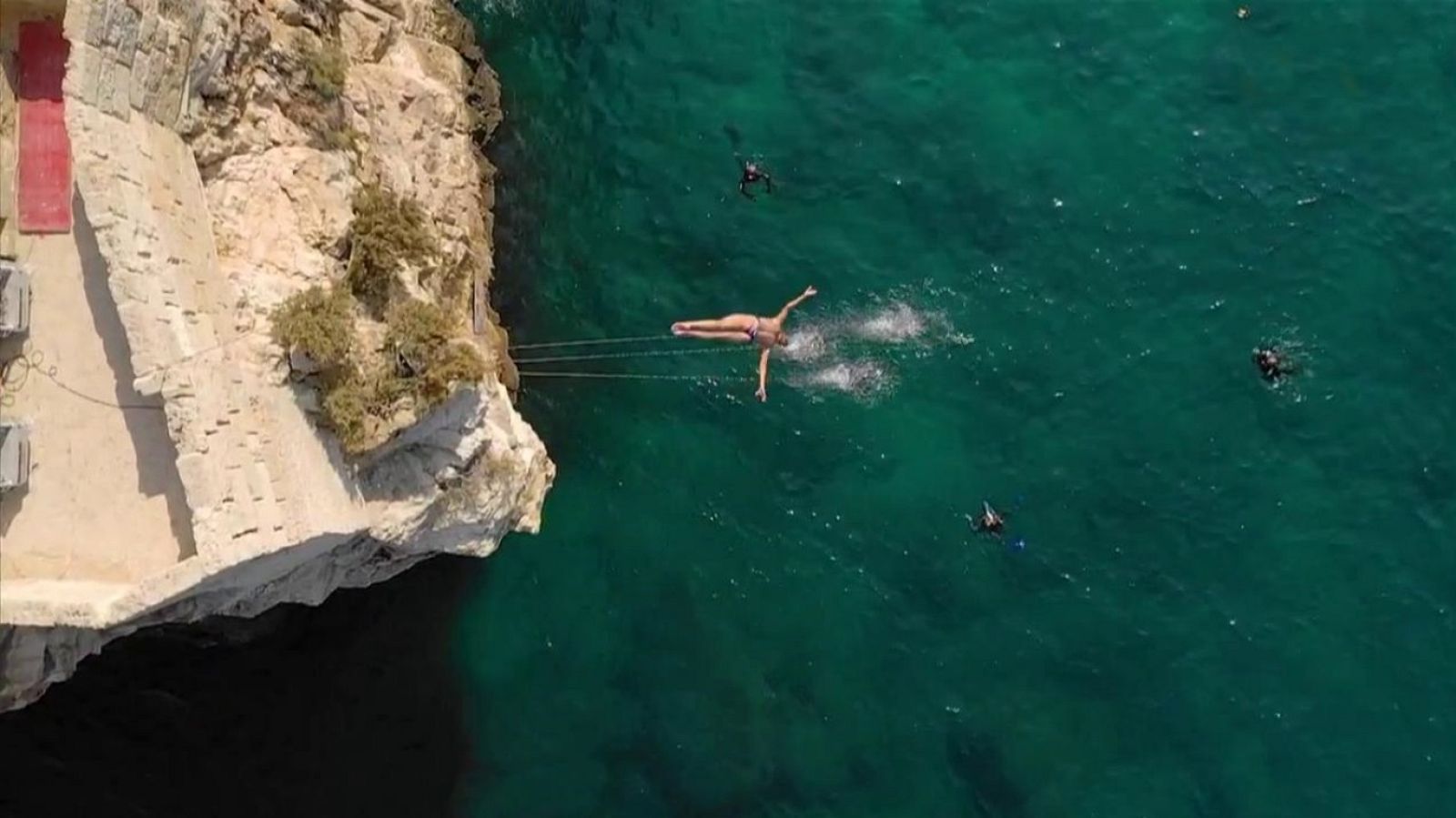Saltos de acantilados - Red Bull Cliff Diving World Series 2018 Prueba Polignano a Mare (Italia) - ver ahora