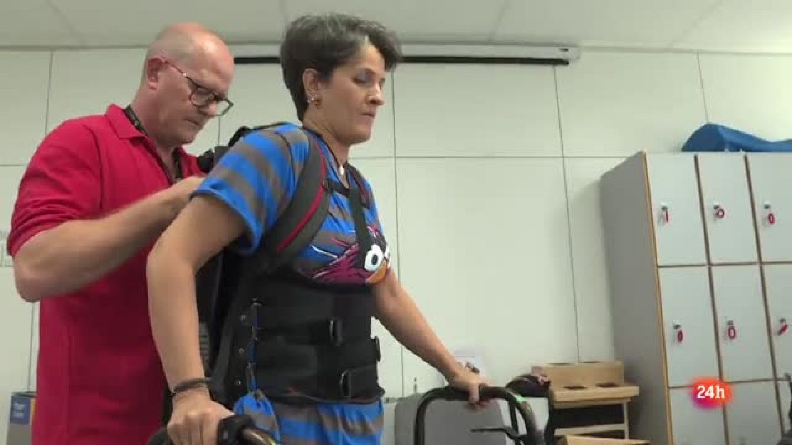 El uso de exoesqueletos aporta beneficios físicos y psicológicos a los pacientes