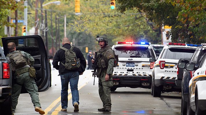 Telediario 1 - Varios muertos en un tiroteo en una sinagoga de Pittsburgh