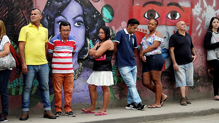 Telediario 1 - Un Brasil polarizado elige presidente