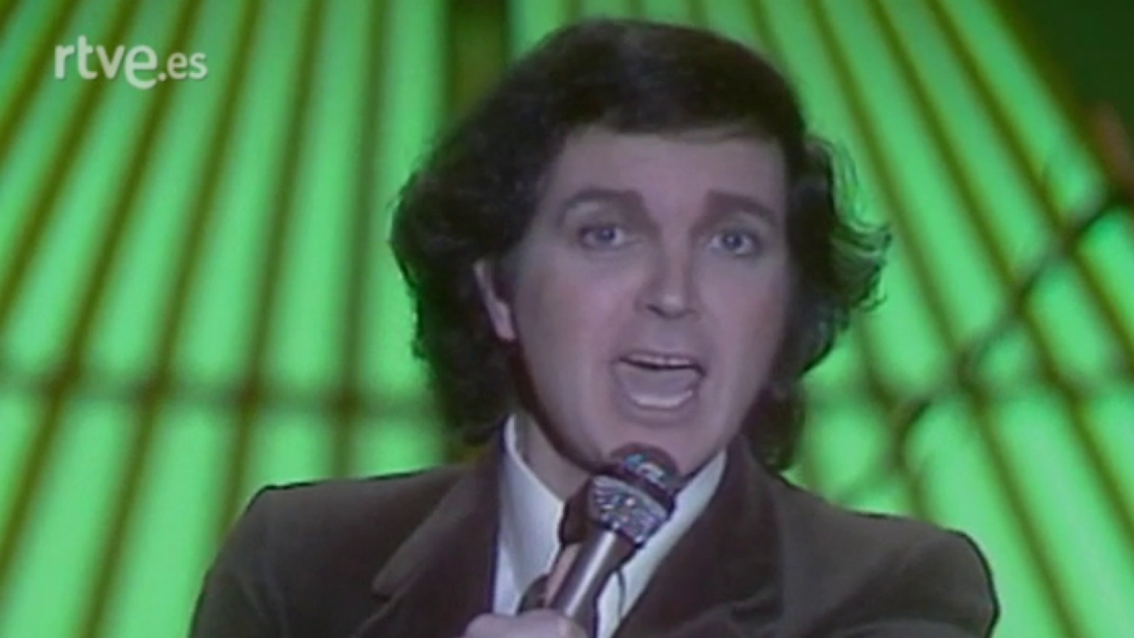 Aplauso - Materiales sin montar de la actuación de Camilo Sesto