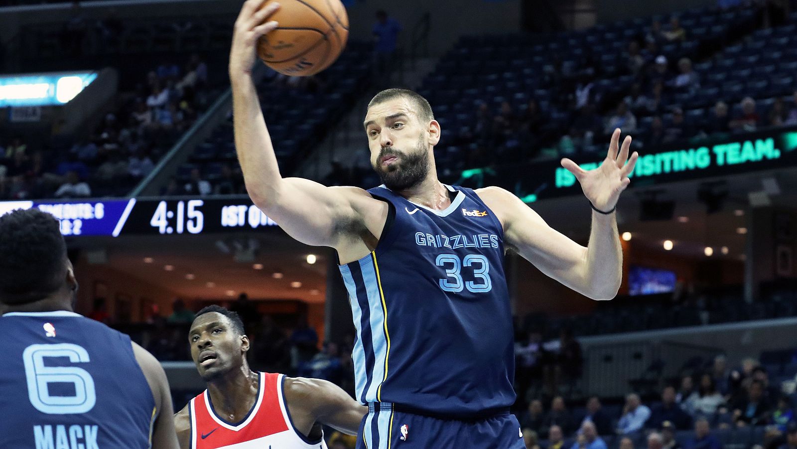 Con 19 puntos, Marc Gasol fue el líder del triunfo de Memphis sobre los Wizards de Whasington, siendo el jugador español más destacado de la jornada en la NBA.