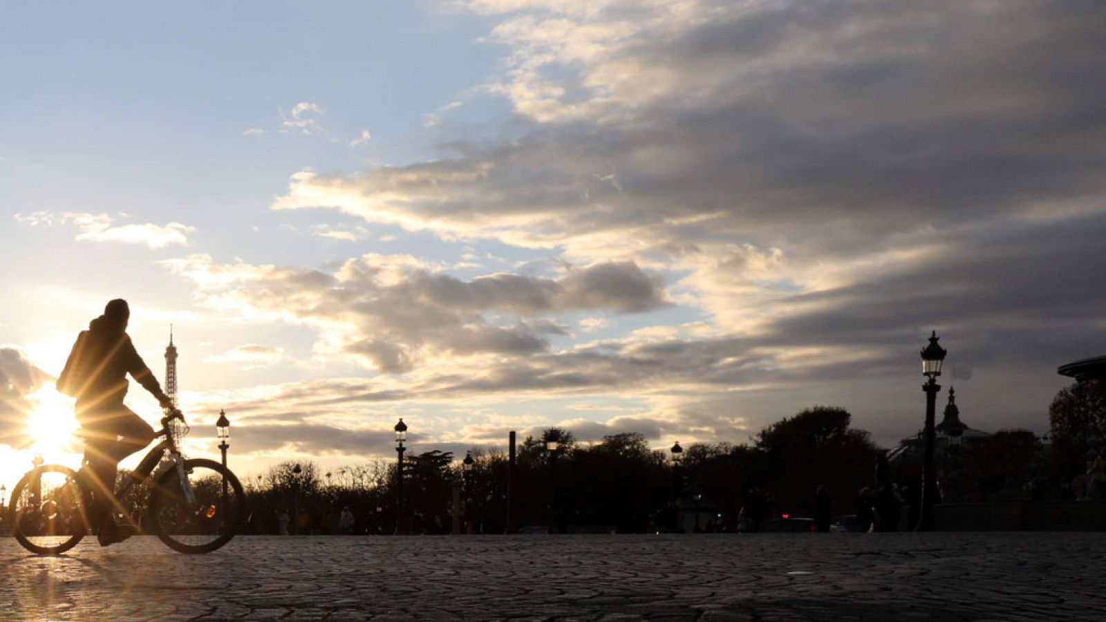 Chubascos que podrían ser localmente fuertes en Baleares y, con baja probabilidad, en el litoral cantábrico