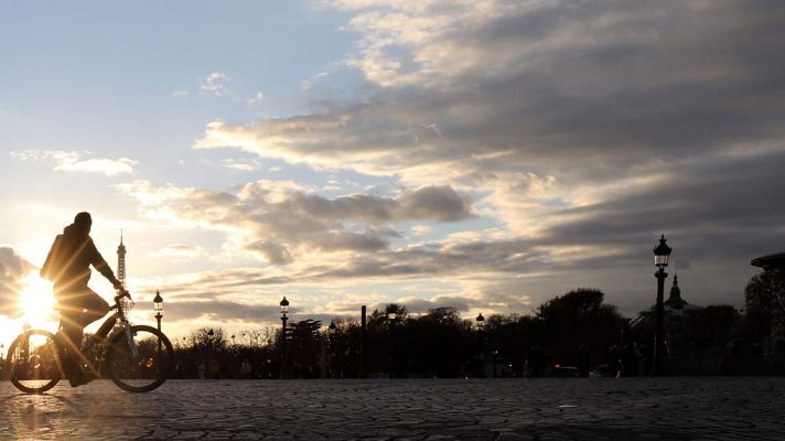 El tiempo - Chubascos que podrían ser localmente fuertes en Baleares y, con baja probabilidad, en el litoral cantábrico