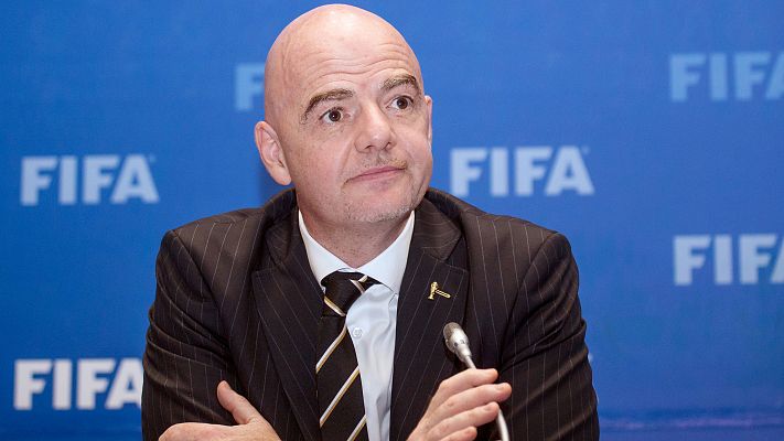 Telediario 1 - La FIFA dice que hay "un intento de socavar el nuevo liderazgo" de Infantino