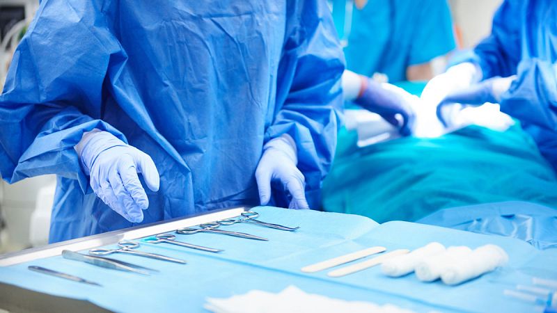 Denuncian la muerte de dos trasplantados de riñón por un virus que portaba el donante en un hospital de Sevilla