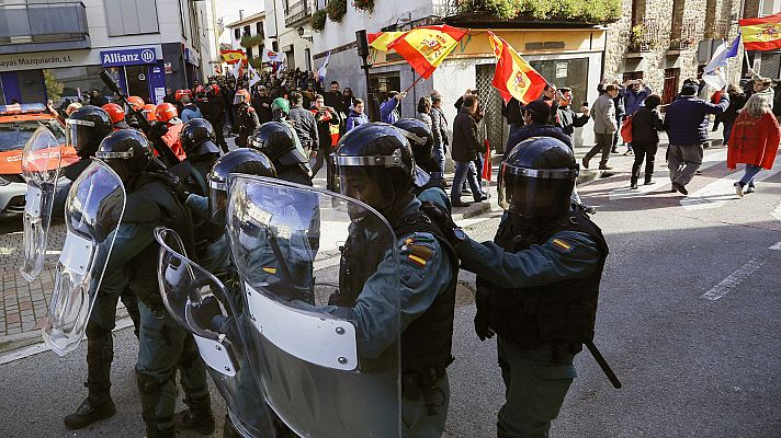 Telediario 1 - Tensión en Alsasua durante el acto convocado por la plataforma España Ciudadana