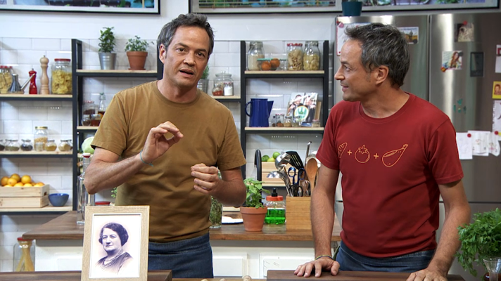 Torres en la cocina - Tacos de lechuga y pollo a la bilbaína