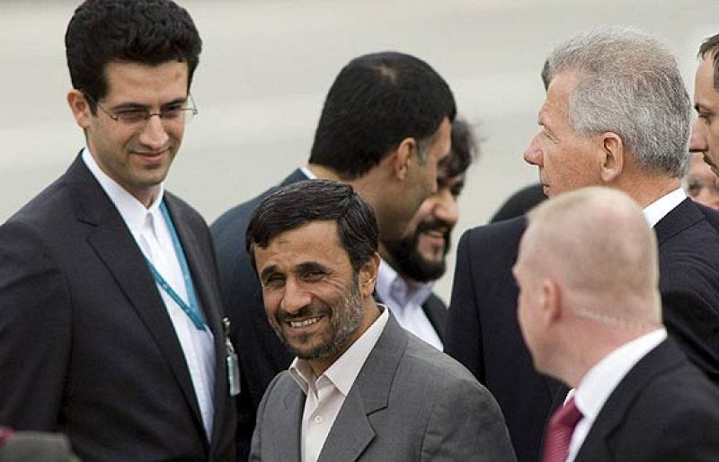 Ahmadinejad, centro de atención en la cumbre contra el racismo | Ver