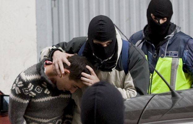 Telediario 1 - Telediario en 4' - 20/04/09