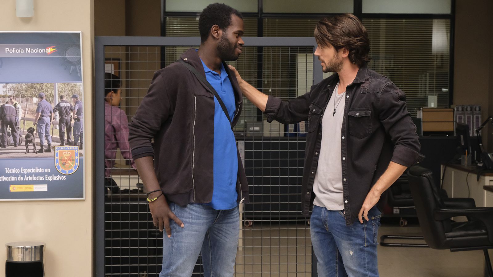 Servir y proteger - Capítulo 381 - ver ahora