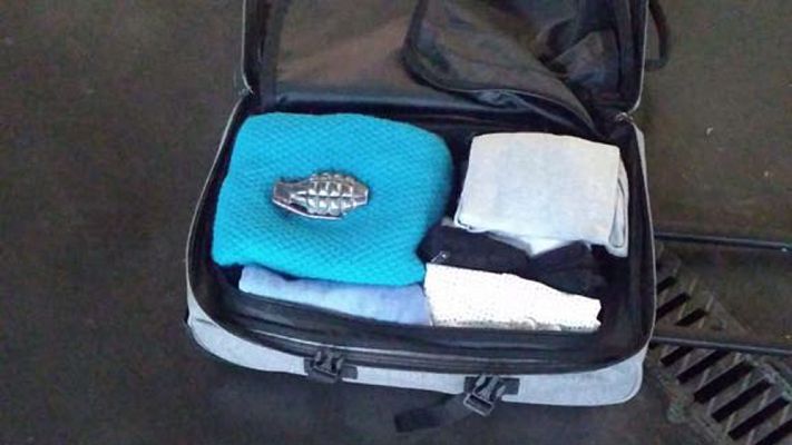 Telediario 1 - Llevaba una hebilla con forma de granada