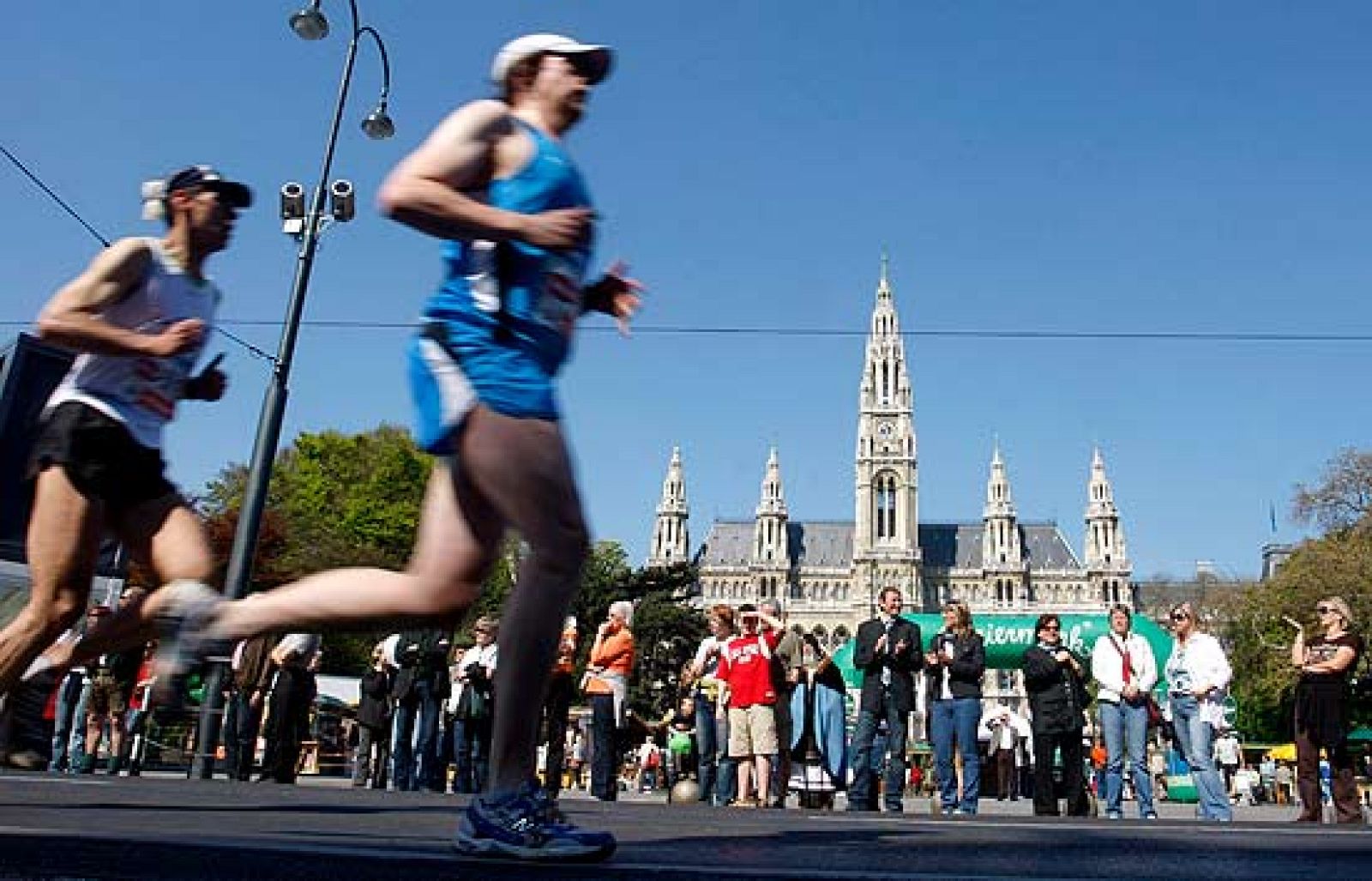 Viena se llenan corredores noveles