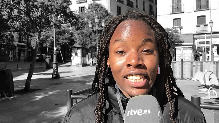  - Lys: "No era normal que nos pidiera el ticket al único grupo de chicos negros de la piscina"