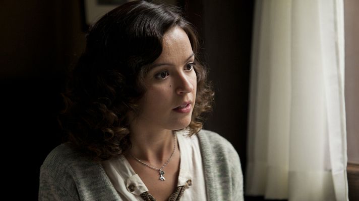 14 de abril. La República - Fernando y su amada, en peligro tras la firma del traspaso