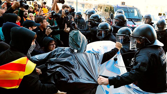 Telediario 1 - Manifestación de Jusapol en medio de un fuerte dispositivo policial