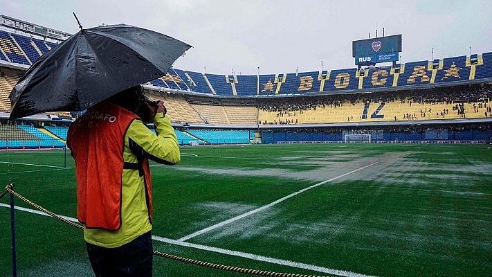 Telediario 1 - La lluvia aplaza el 'Superclásico' Boca - River