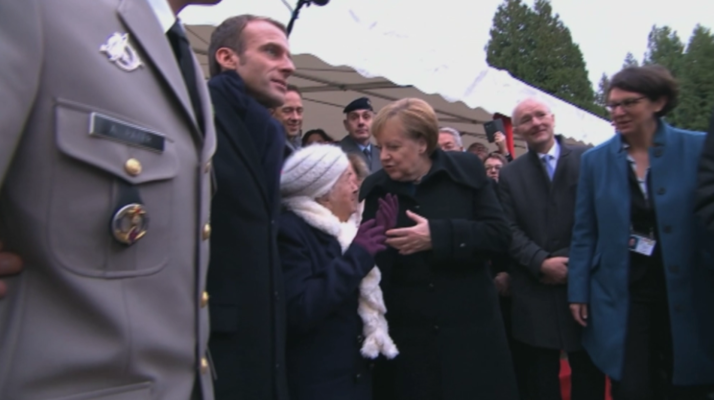 LAB RTVE - Merkel confundida con la esposa del presidente francés Macron