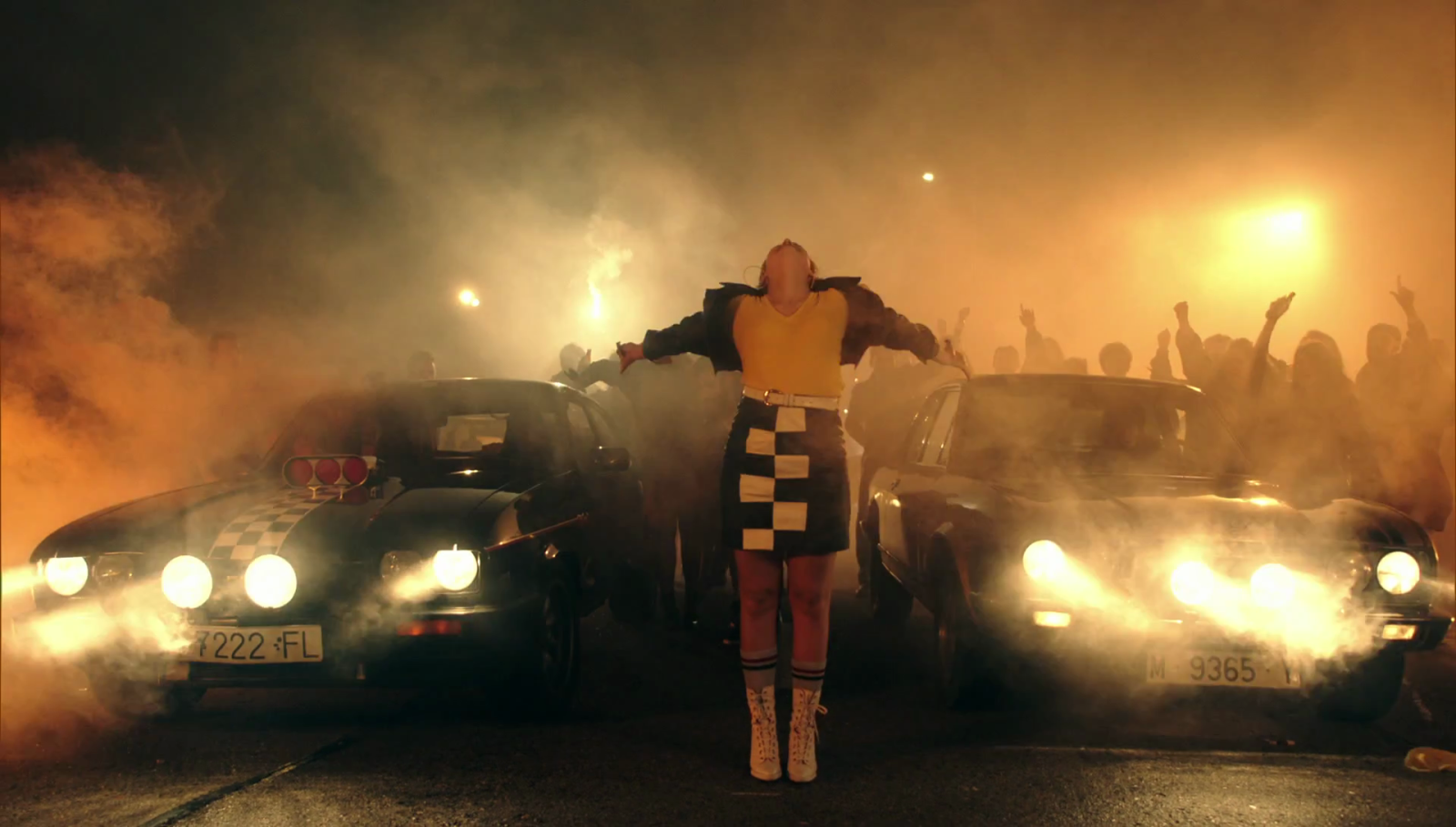 Cuéntame cómo pasó - Así comienza el capítulo 346: Náufragos en una piscina