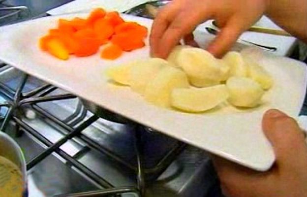 RTVE Cocina - Raya con crema de ajos tiernos