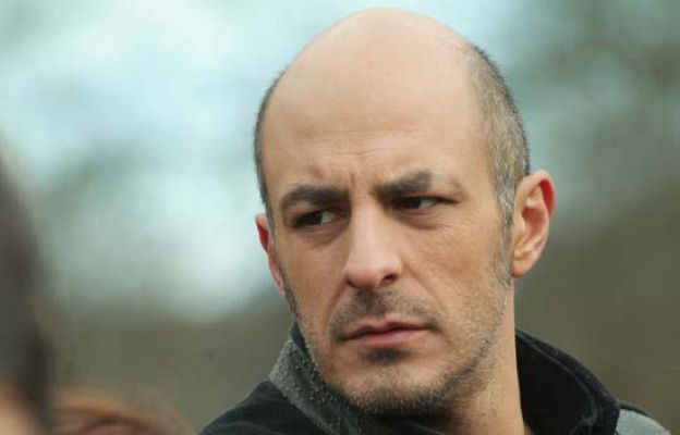 Águila Roja - Juan, el inquietante médico