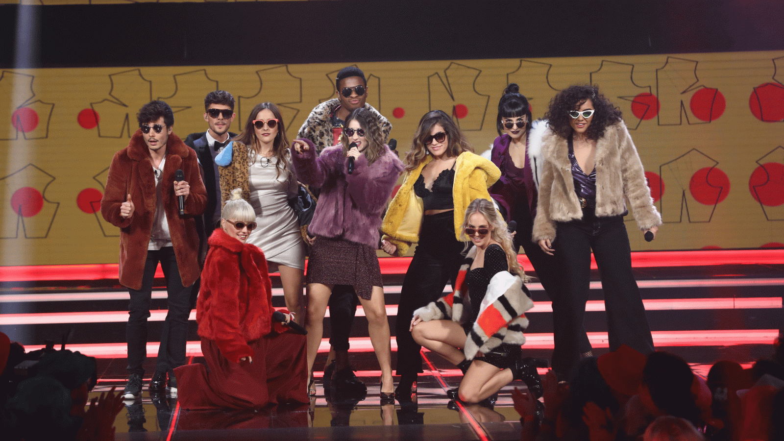 OT 2018 - "Enamorado de la moda juvenil", canción grupal de la gala 8