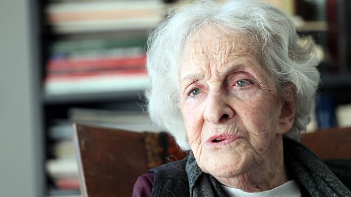 Telediario 1 - La poeta uruguaya Ida Vitale, Premio Cervantes 2018