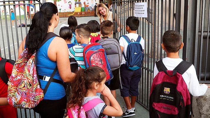 Telediario 1 - Asociaciones contra el acoso escolar alertan de la falta de medidas judiciales para proteger a las víctimas