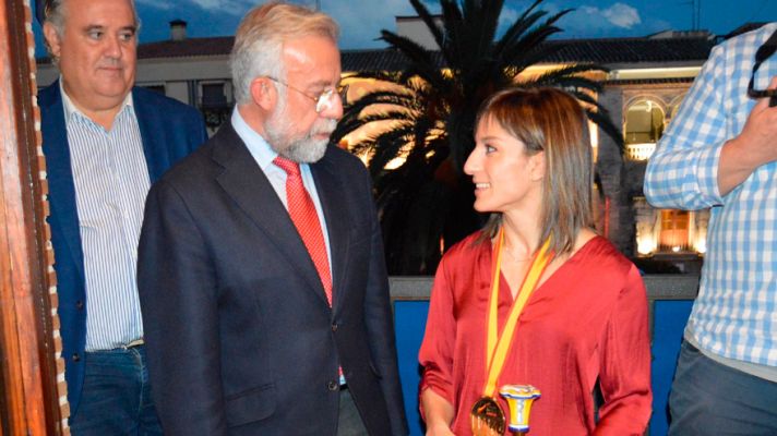 Telediario 1 - Talavera presume de Sandra Sánchez, su campeona del mundo