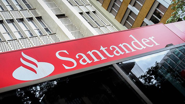 Telediario 1 - Un Juzgado de Málaga obliga a Santander a abonar el impuesto