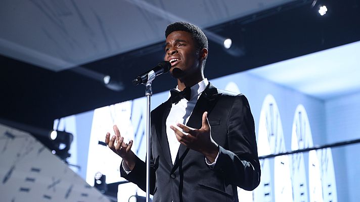 OT 2018 - Famous canta "El reloj"