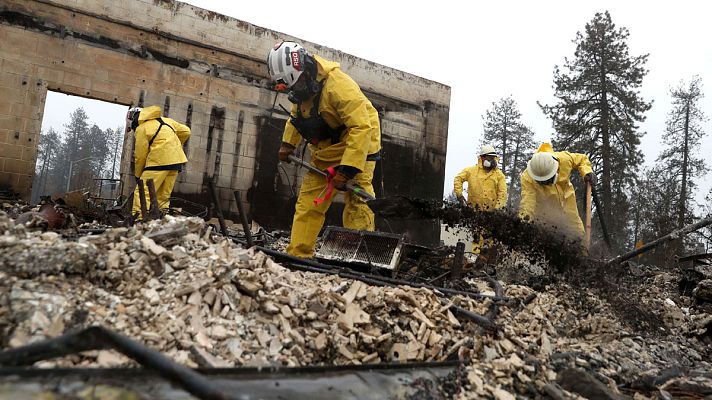 Telediario 1 - Llega la lluvia a una California calcinada