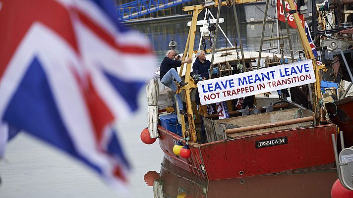Telediario 1 - Europa afronta incógnitas sobre el impacto económico del 'Brexit' a dos días de la confirmación del pacto con Londres
