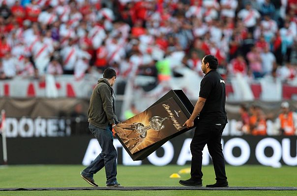 Informativo 24h - La Conmebol pospone sin fecha la segunda final entre River y Boca