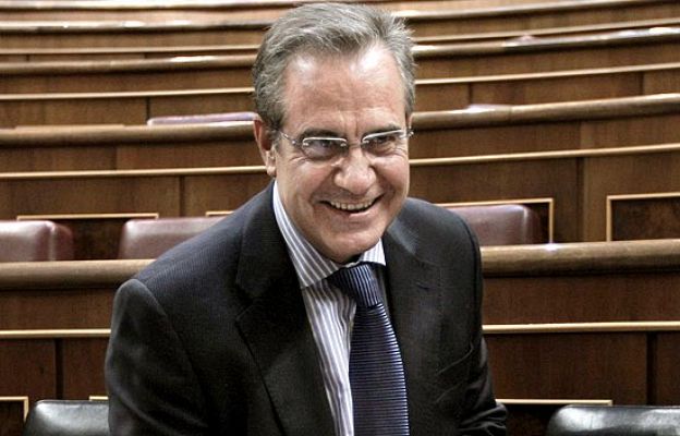  - Rechazo del contrato de la CEOE