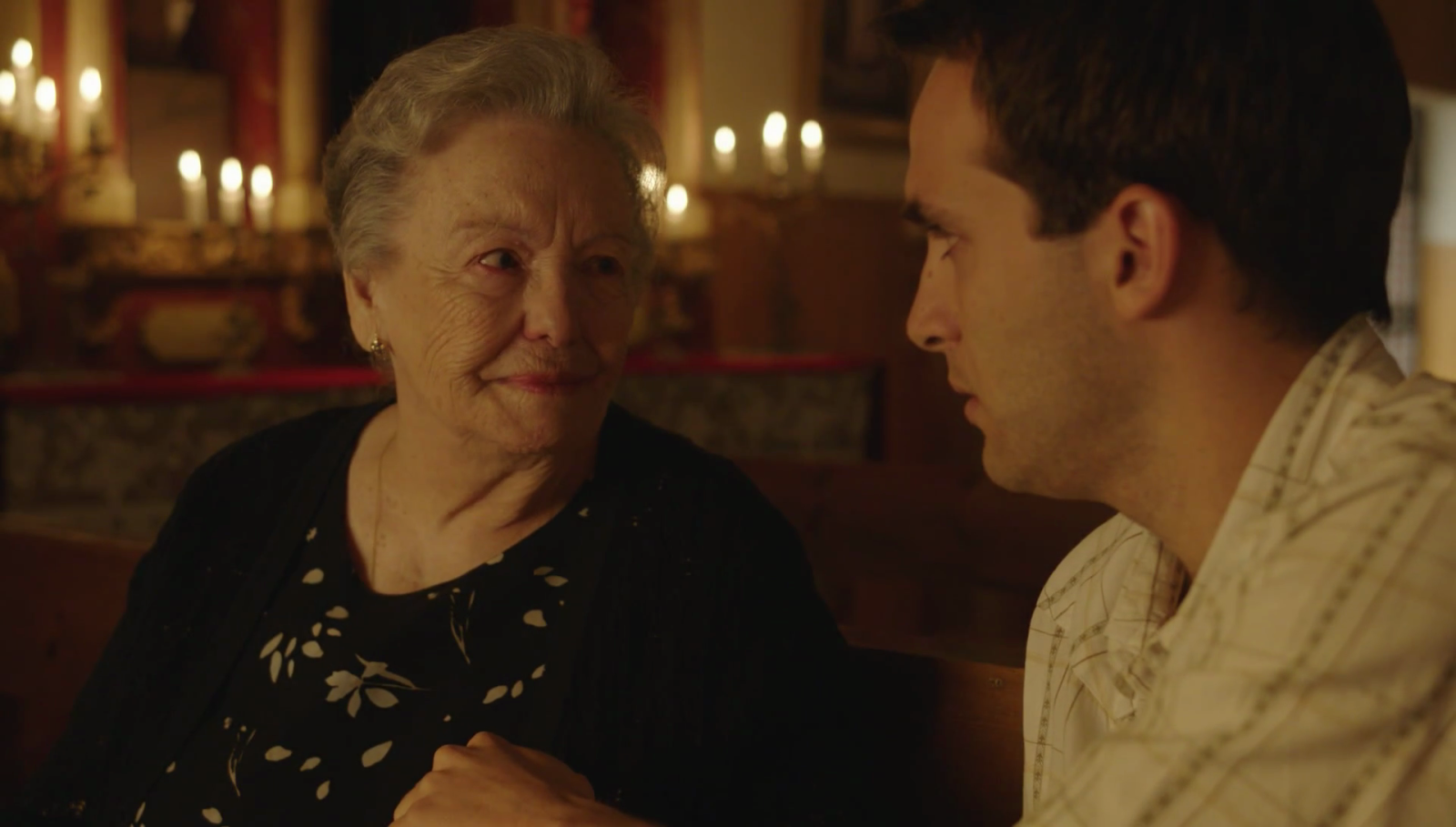 Cuéntame cómo pasó - Carlos intenta despedirse de su abuela